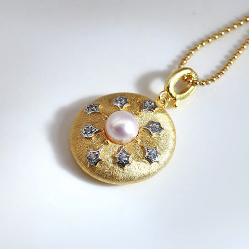 Gold Matt Pearl & Star Pendant Necklace - Vintage & Versatile